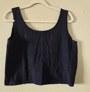 Elegant Navy Blue Women's Crop Top